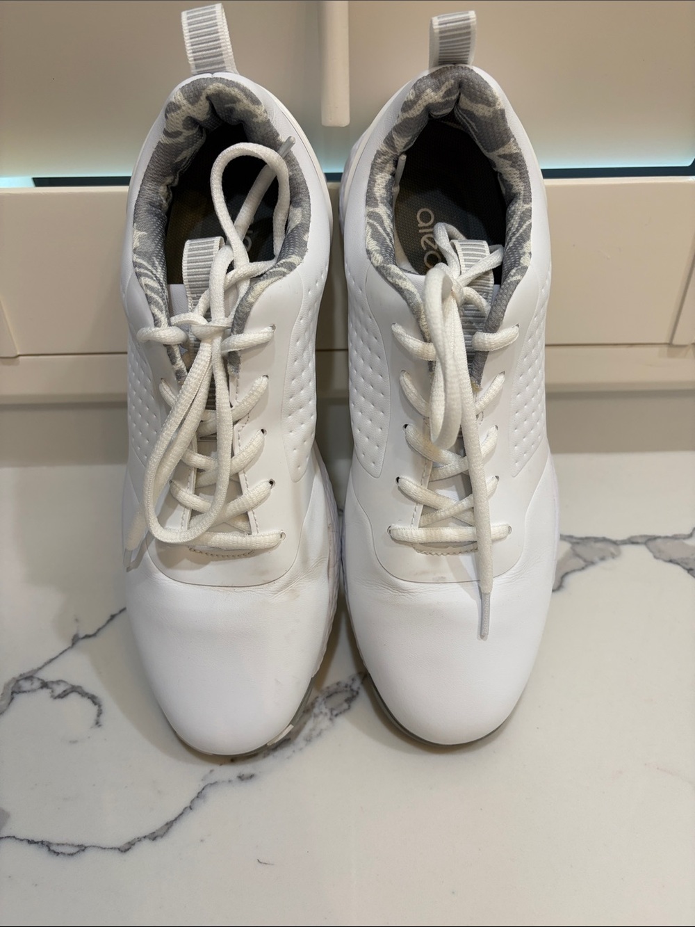 Aleck white golf shoes